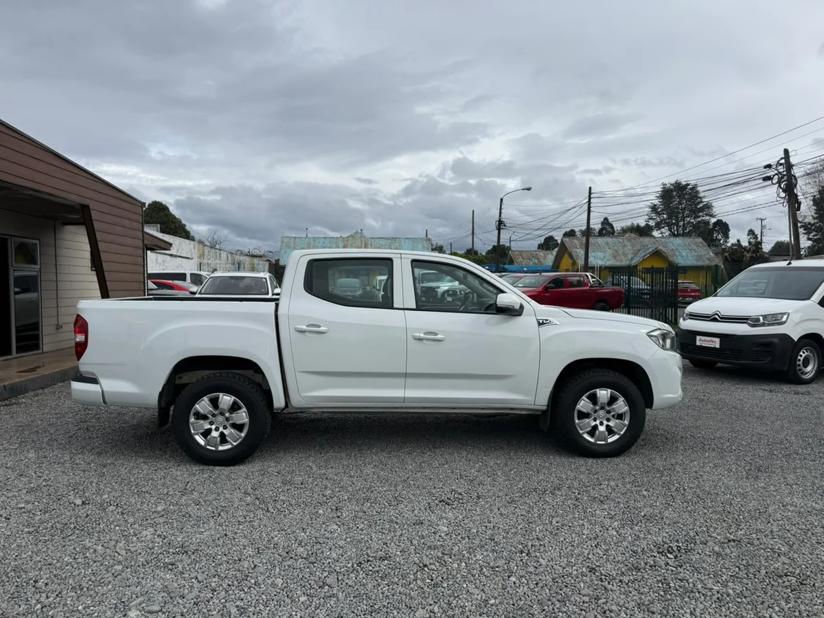 Maxus T60 — foto 9 de 10