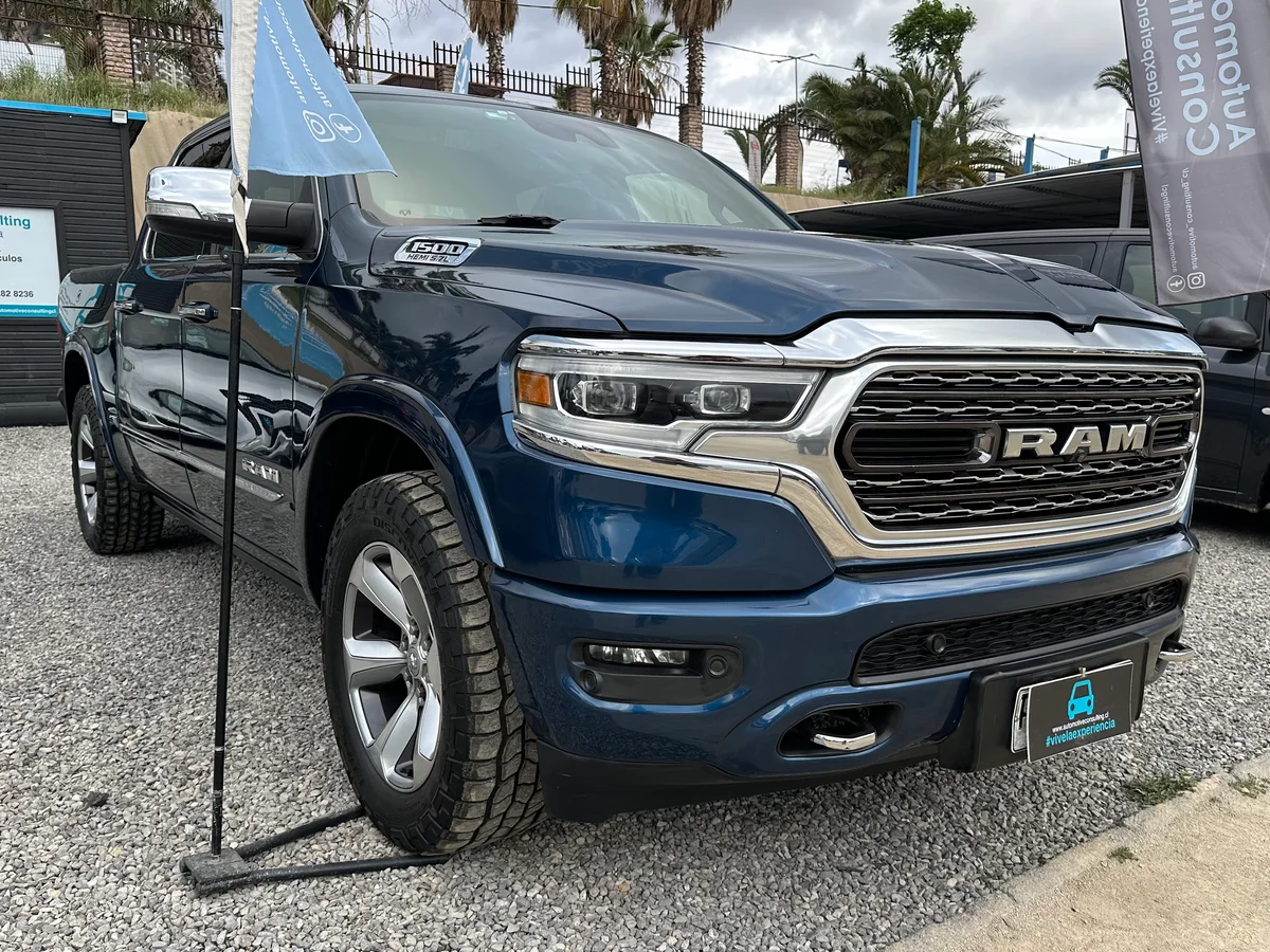 RAM 1500 NEW LIMITED 4X4 HEMI 5.7 UNICO DUEÑO 2021 - Miniatura 3