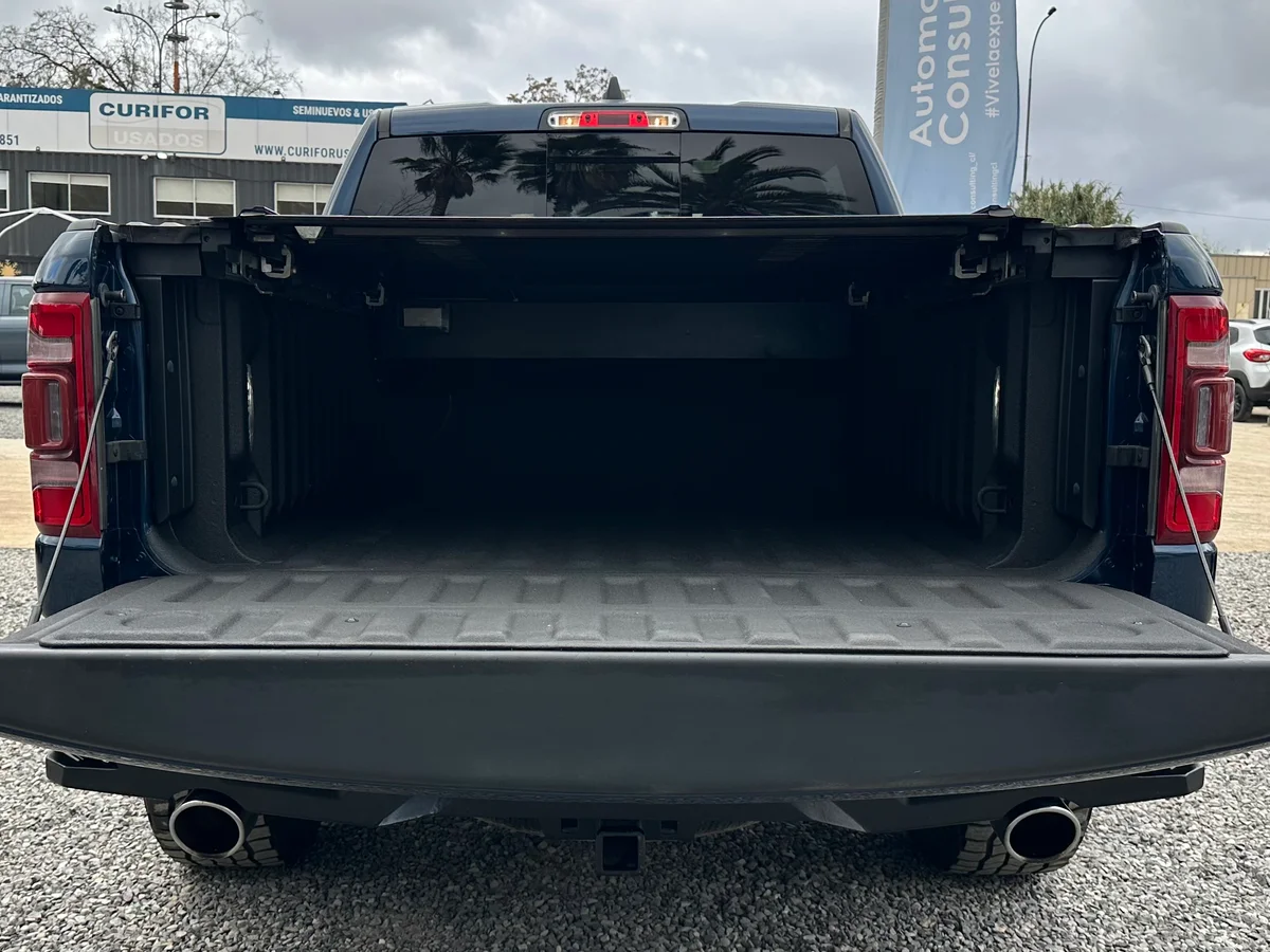 RAM 1500 NEW LIMITED 4X4 HEMI 5.7 UNICO DUEÑO 2021 - Miniatura 10