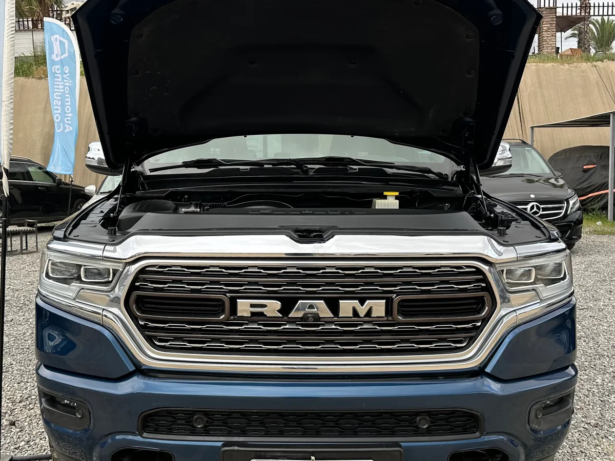 RAM 1500 NEW LIMITED 4X4 HEMI 5.7 UNICO DUEÑO 2021 - Miniatura 12