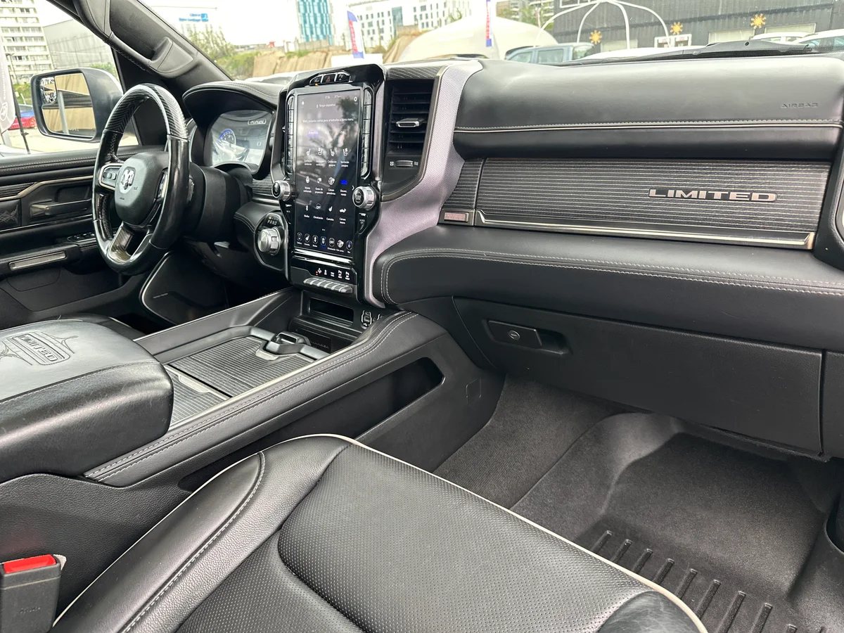 RAM 1500 NEW LIMITED 4X4 HEMI 5.7 UNICO DUEÑO 2021 - Miniatura 30