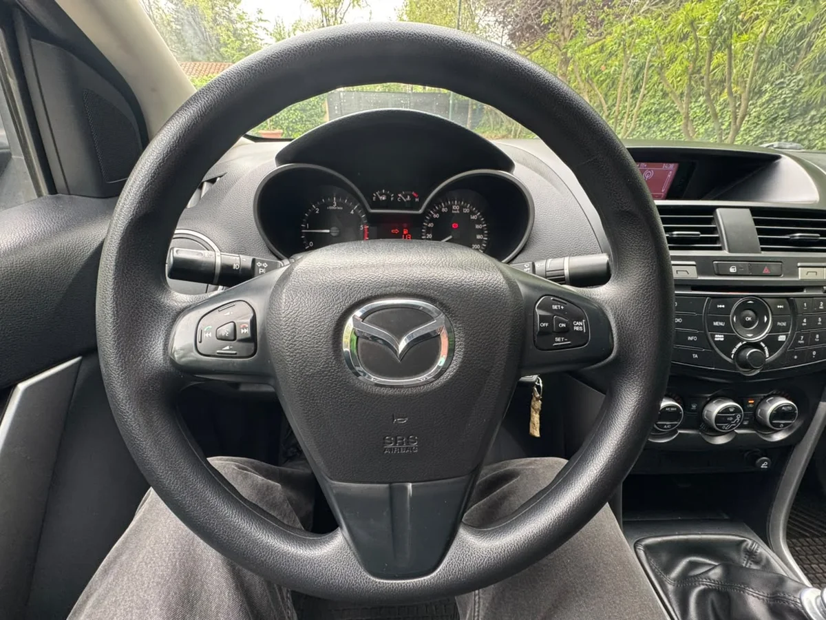 MAZDA Bt-50 2.2 SDX DCAB DIESEL 4X4 6MT 2020 (perdida asimi) - Miniatura 20