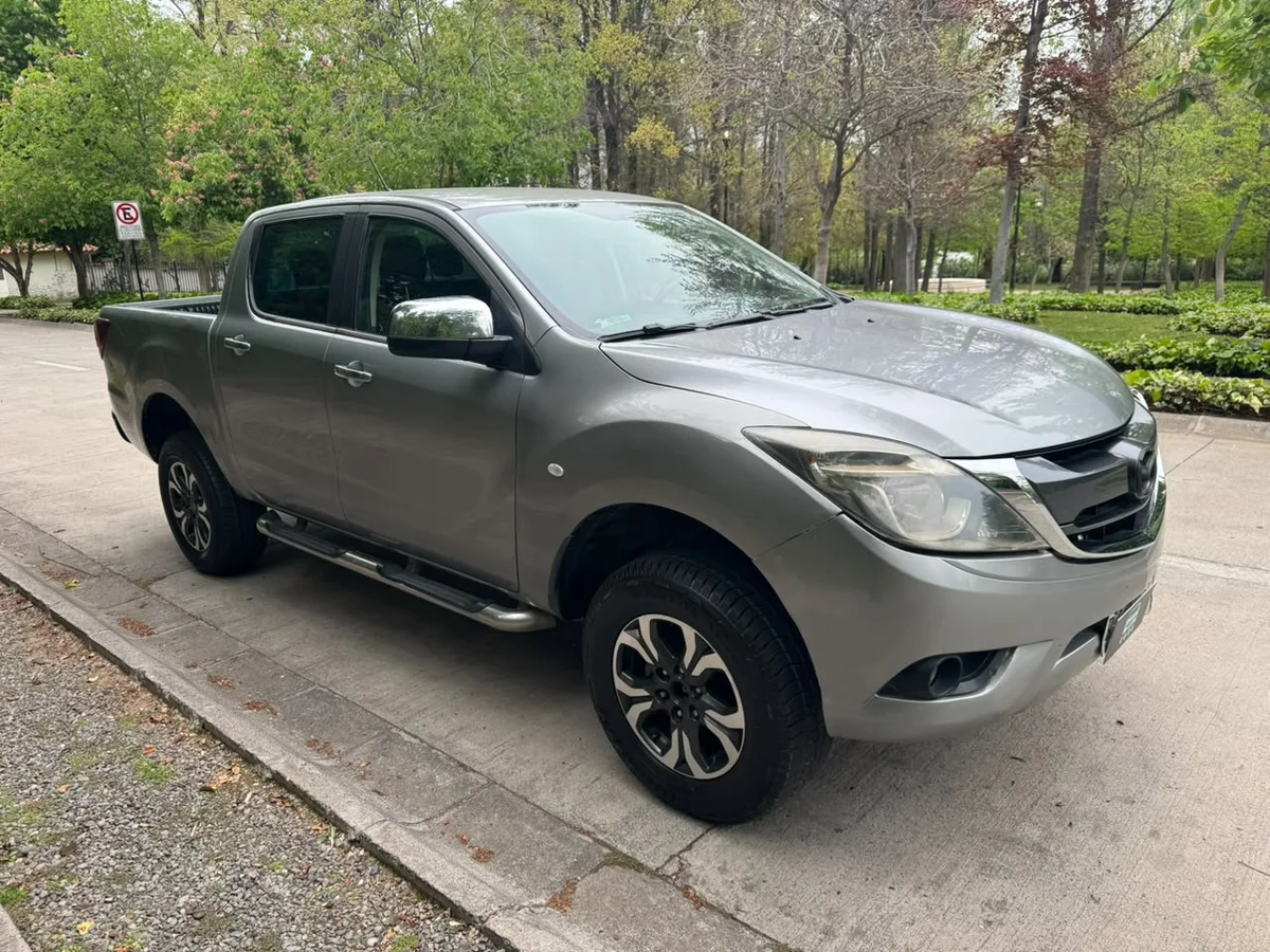 MAZDA Bt-50 2.2 SDX DCAB DIESEL 4X4 6MT 2020 (perdida asimi) - Miniatura 22