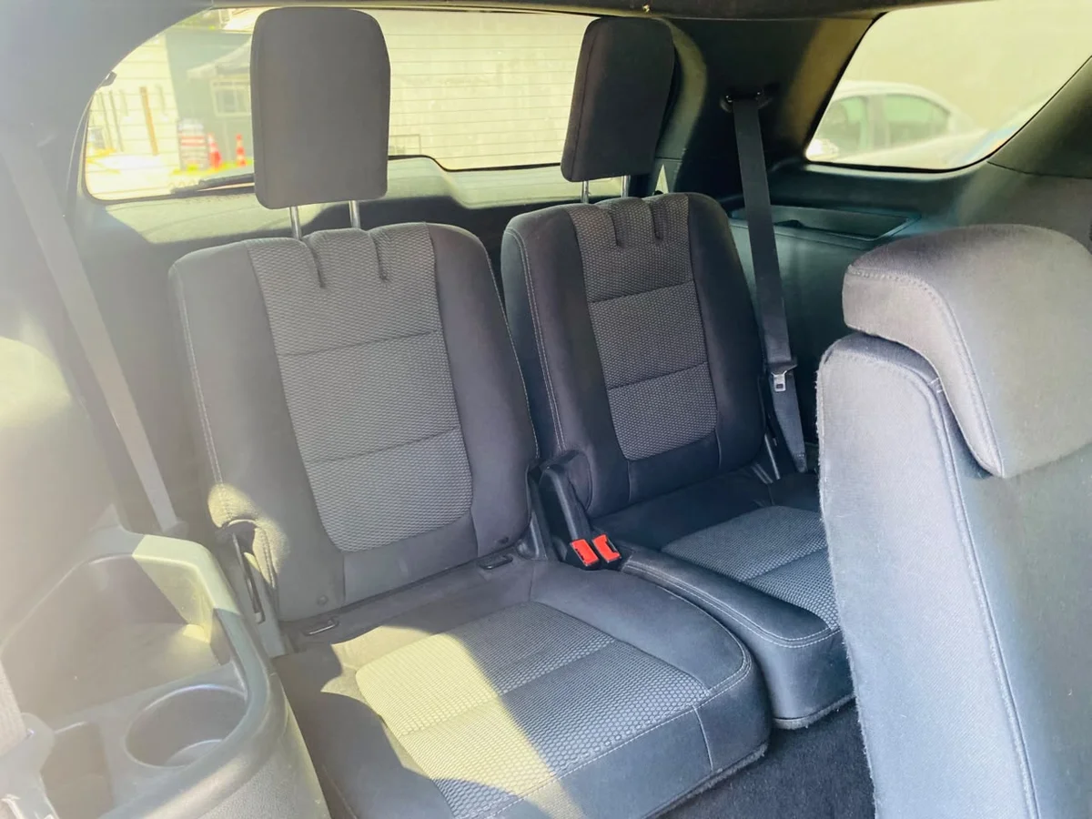 Ford Explorer Xlt3.5 3R — foto 3 de 23