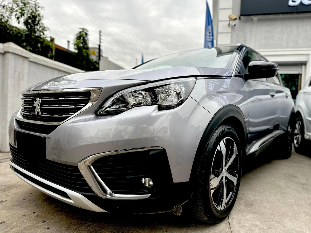 Peugeot 5008 Allure — foto 8 de 24