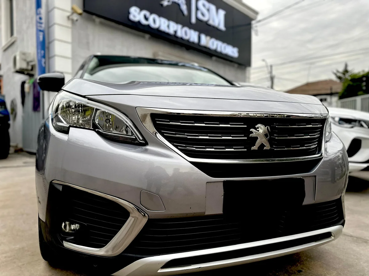 Peugeot 5008 Allure — foto 10 de 24