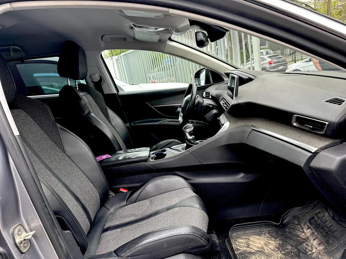Peugeot 5008 Allure — foto 11 de 24