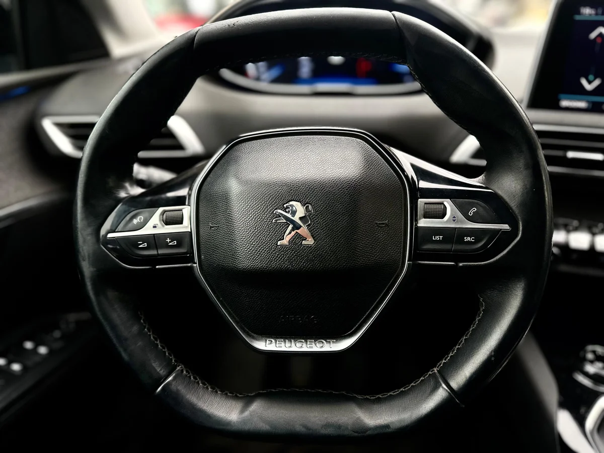 Peugeot 5008 Allure — foto 17 de 24