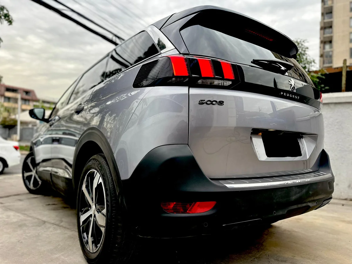 Peugeot 5008 Allure — foto 21 de 24