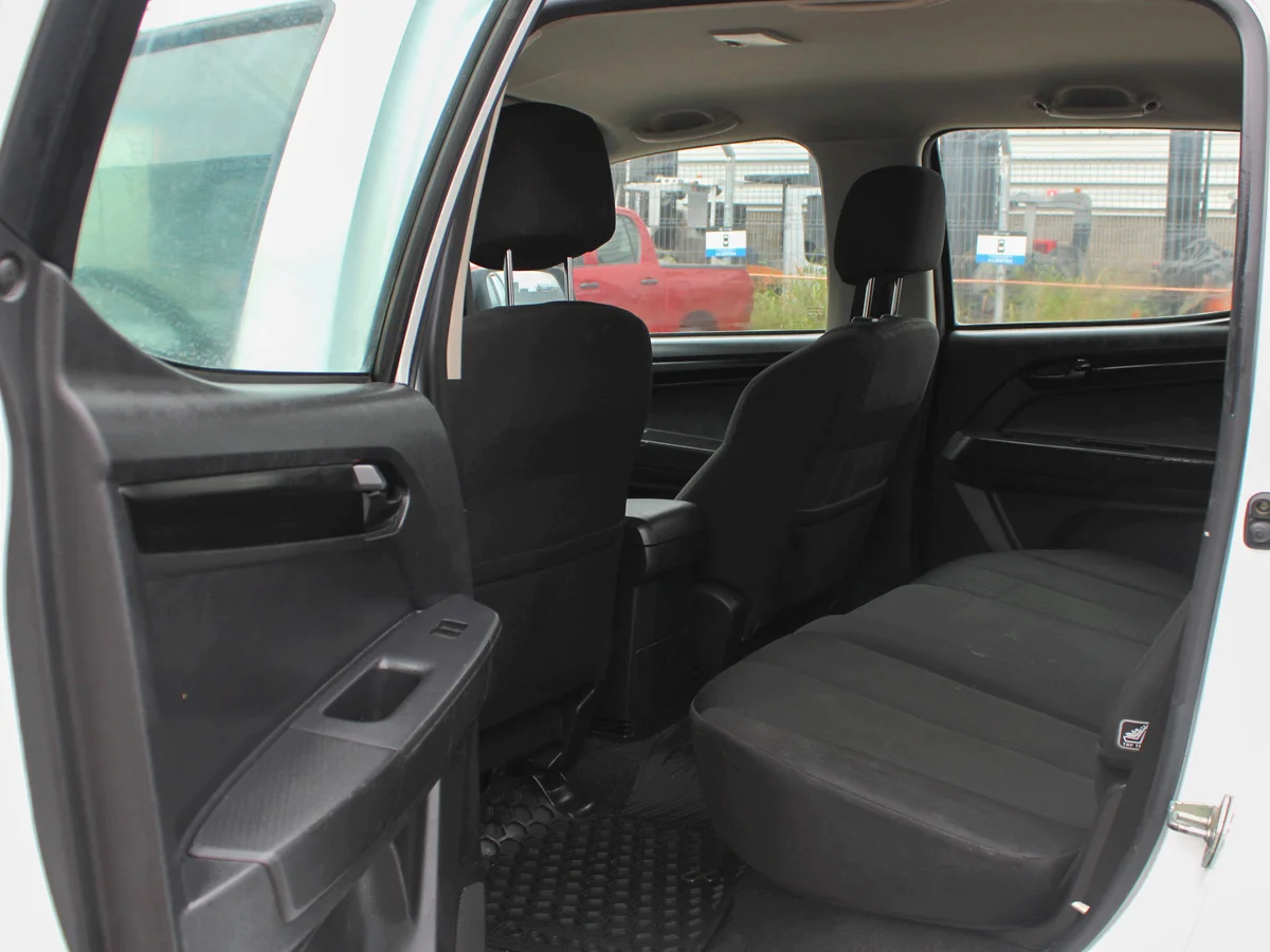 CHEVROLET D-Max 4x2 miniatura 10