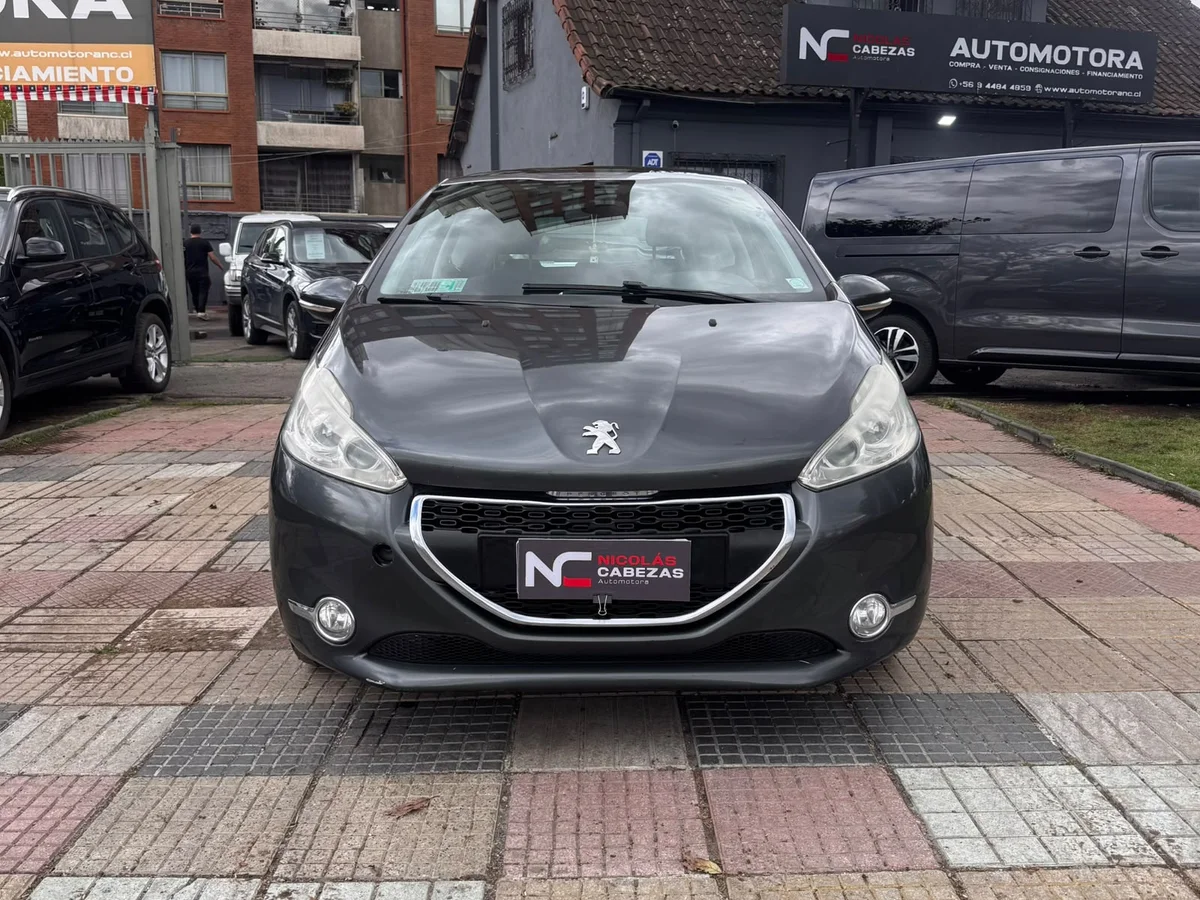PEUGEOT 208 ALLURE VTI FULL 1.6 2013