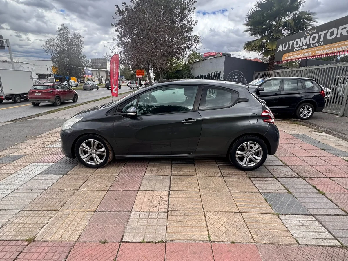 PEUGEOT 208 ALLURE VTI FULL 1.6 2013