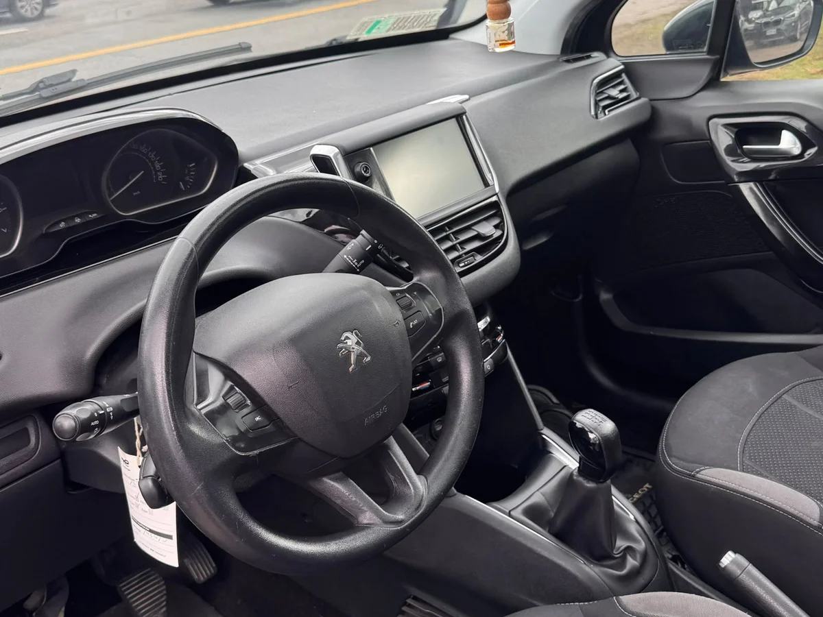 PEUGEOT 208 ALLURE VTI FULL 1.6 2013 - Miniatura 10