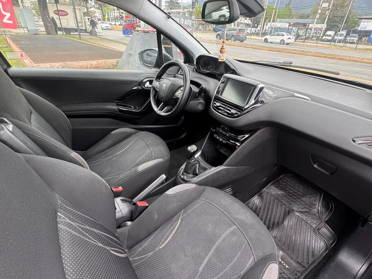 PEUGEOT 208 ALLURE VTI FULL 1.6 2013 - Miniatura 12