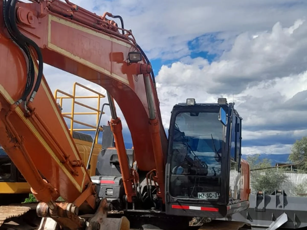 Hitachi ZX 210LC LC 2016