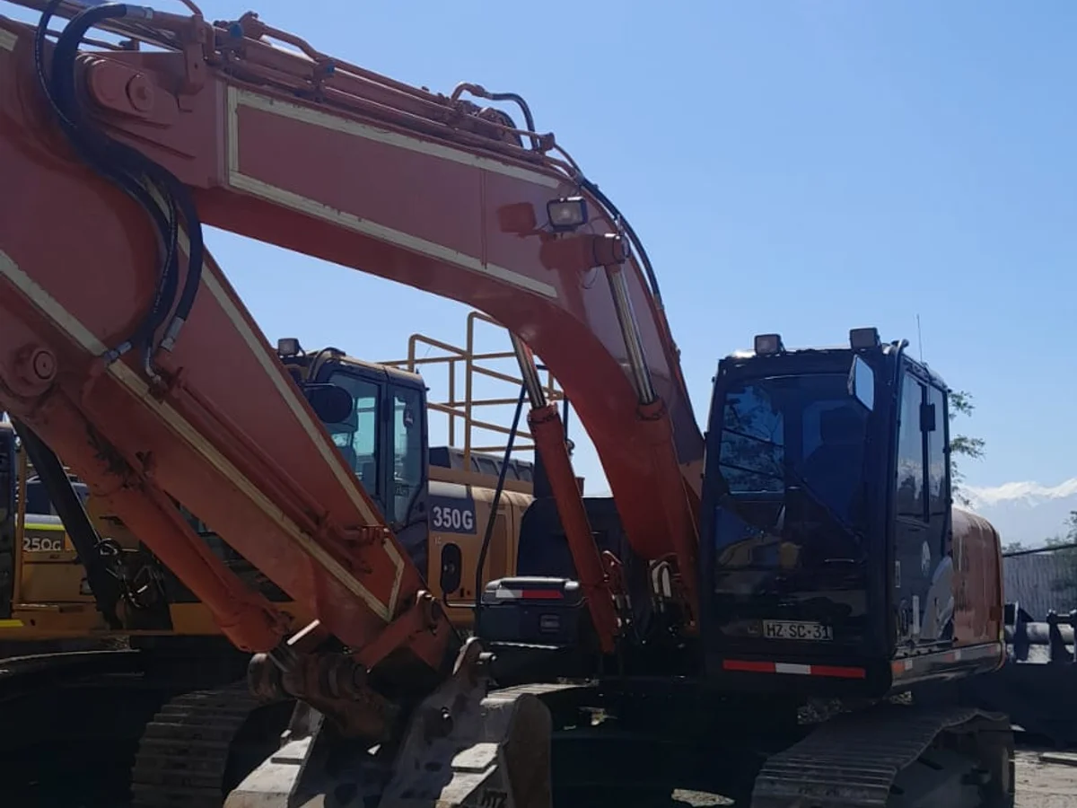 Hitachi ZX 210LC LC 2016