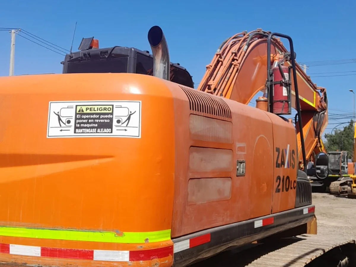 Hitachi ZX 210LC LC 2016 - Miniatura 8