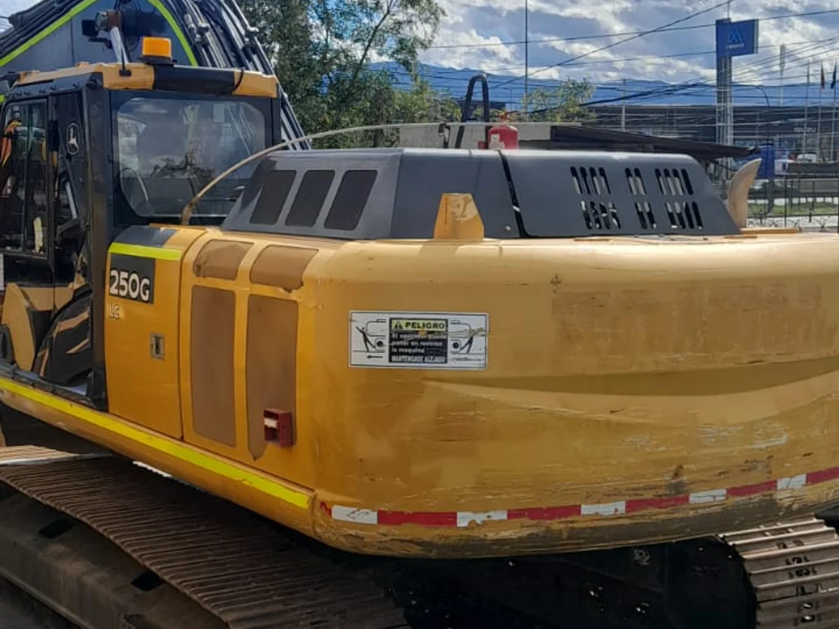 John Deere 250G 250 2018 - Miniatura 7