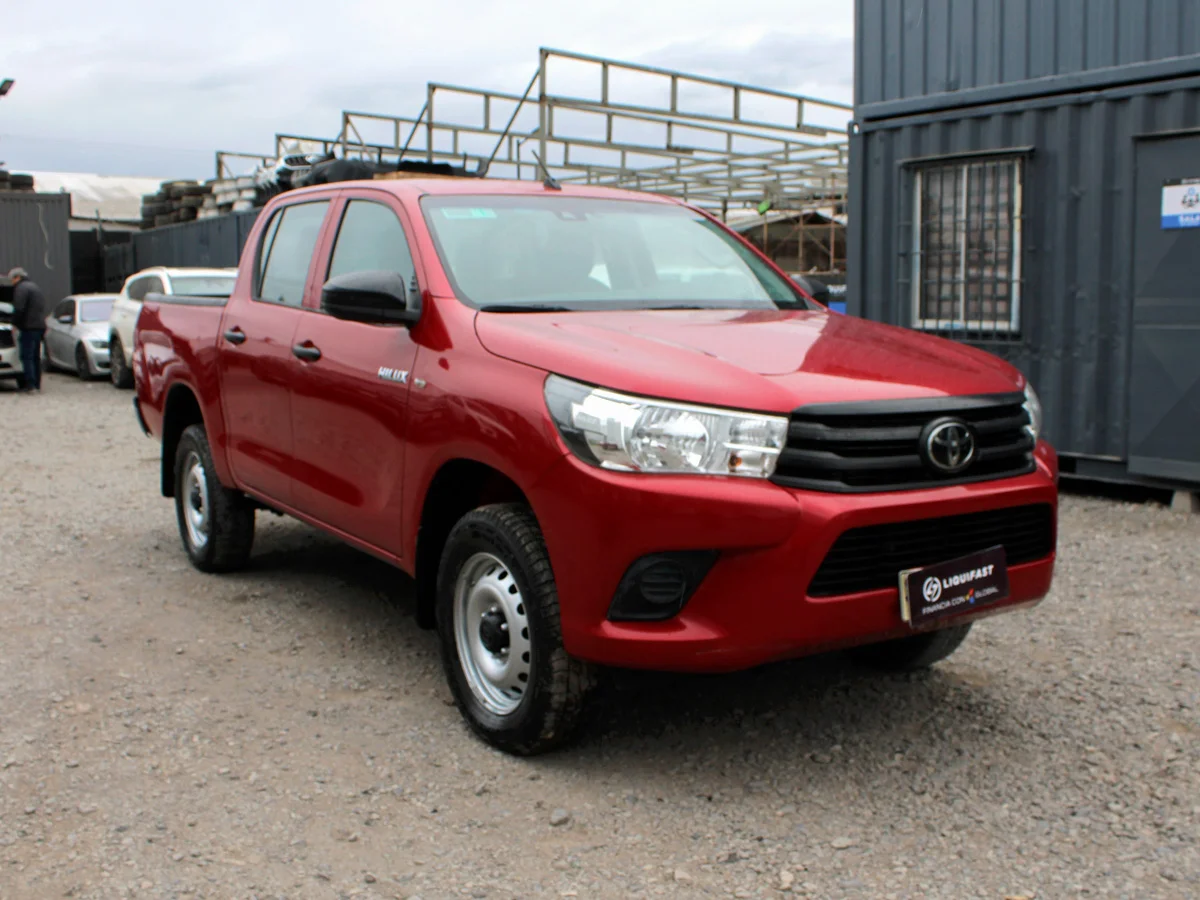 TOYOTA Hilux DCAB miniatura 2