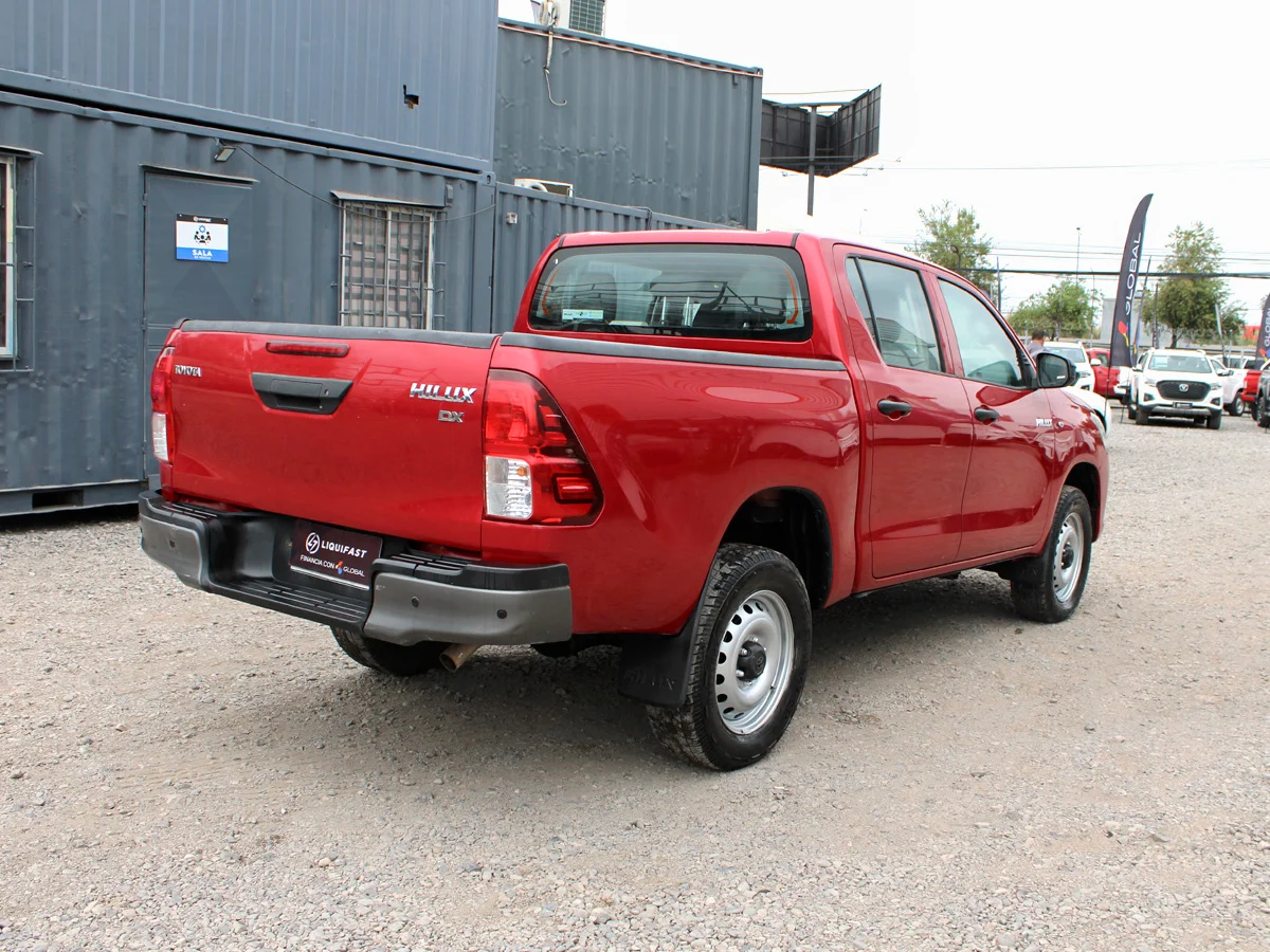 TOYOTA Hilux DCAB miniatura 5