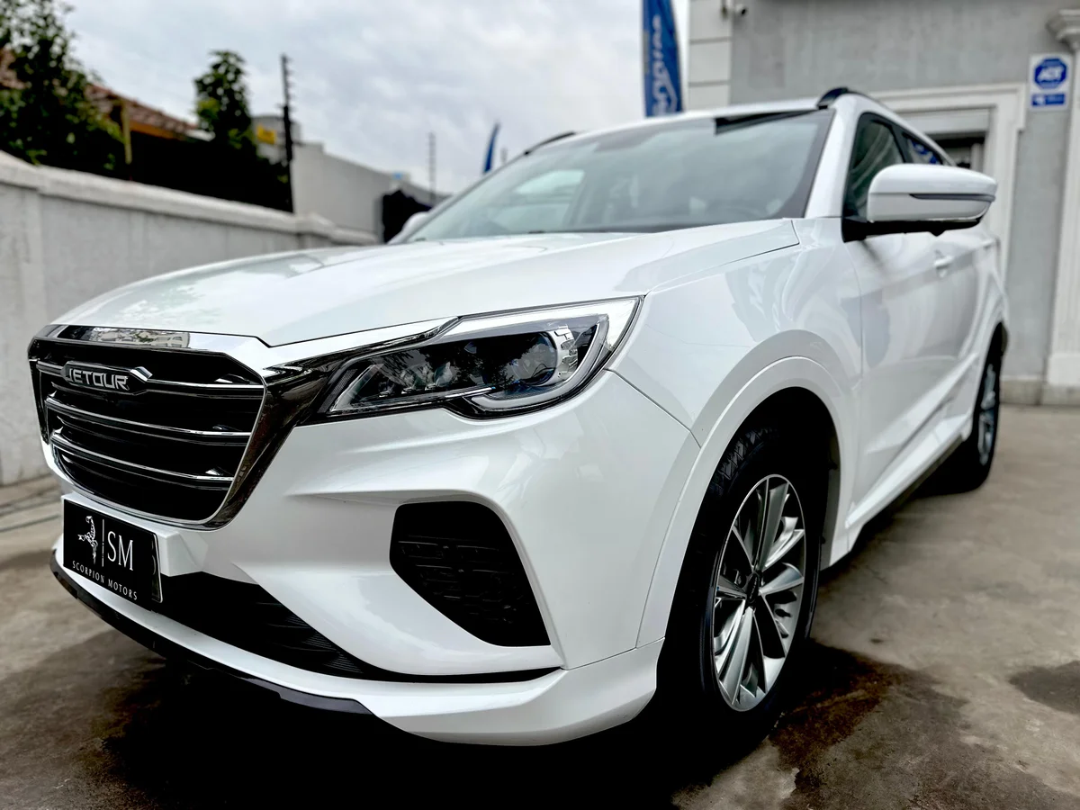 Jetour X70 1.5T Lux — foto 8 de 22