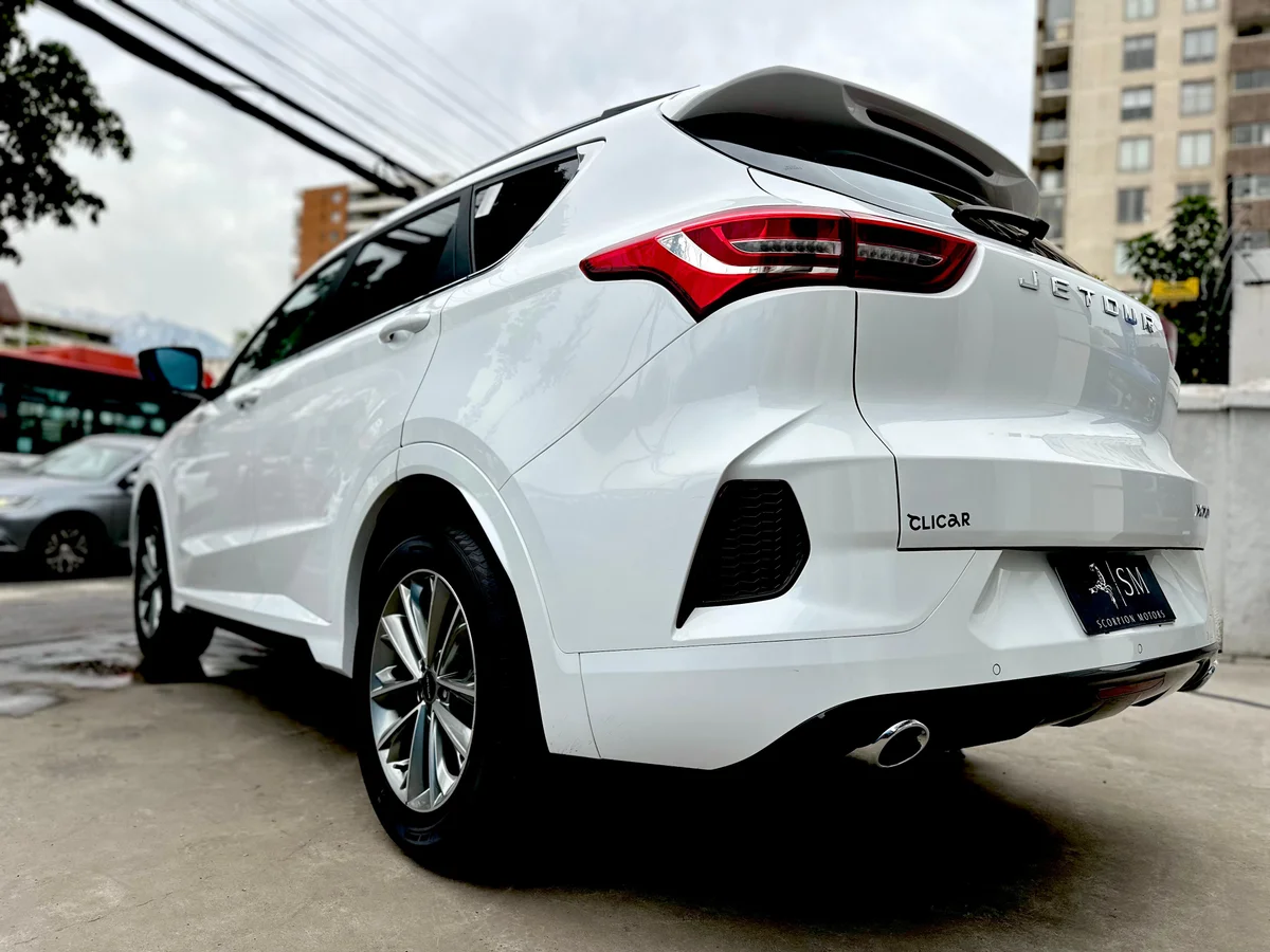 Jetour X70 1.5T Lux — foto 18 de 22