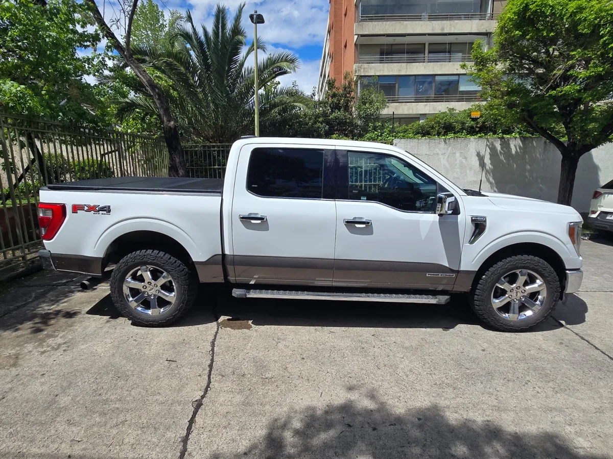 FORD F150 LARIAT LUXURY 3.0 DIESEL POWER STROKE AT 4X4 2022 - Miniatura 11