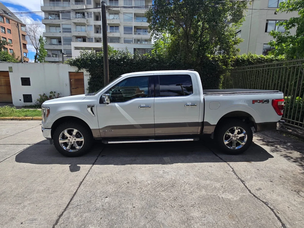 FORD F150 LARIAT LUXURY 3.0 DIESEL POWER STROKE AT 4X4 2022 - Miniatura 7