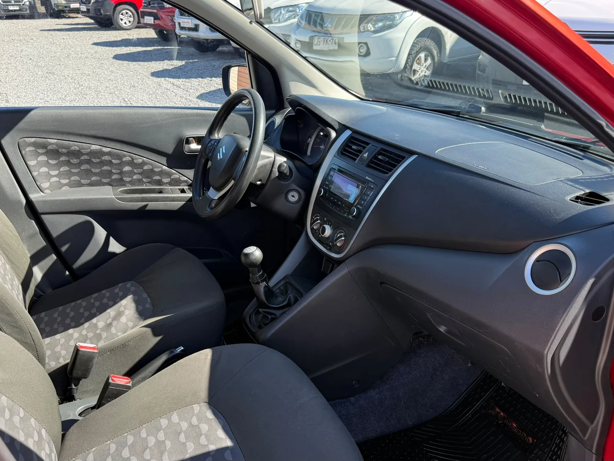 Suzuki Celerio — foto 4 de 12