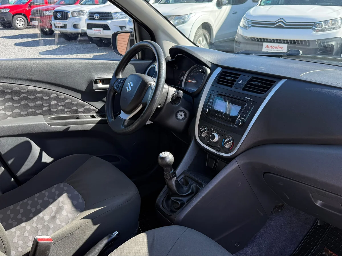 Suzuki Celerio — foto 5 de 12