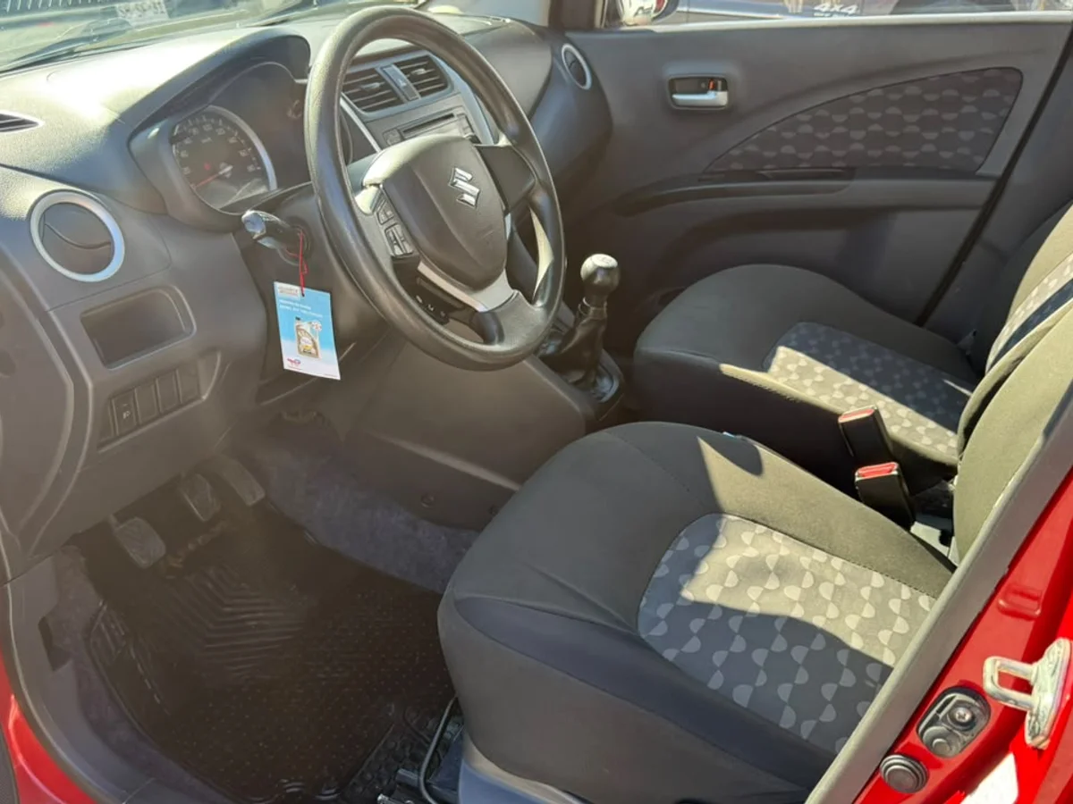 Suzuki Celerio — foto 10 de 12