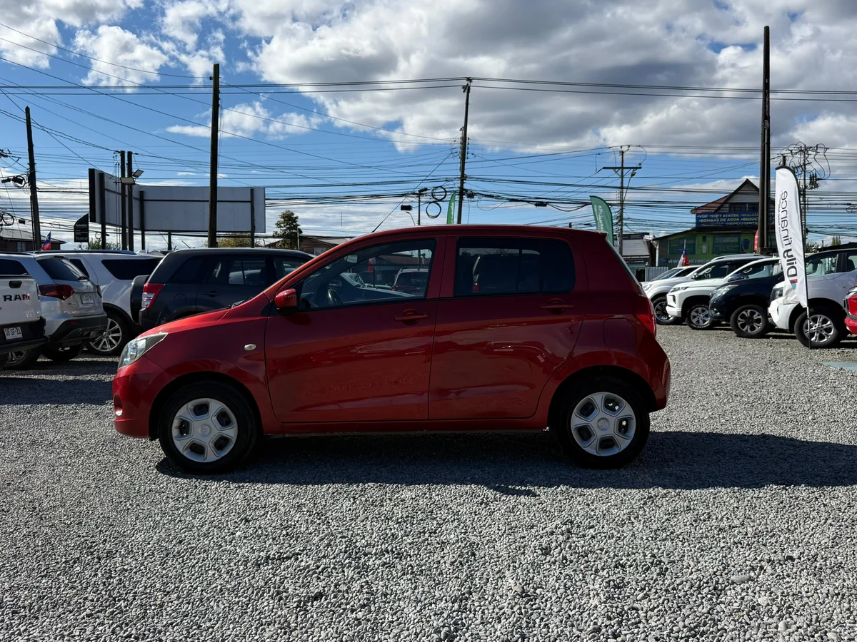 Suzuki Celerio — foto 11 de 12