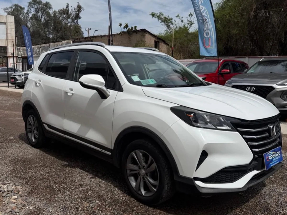 Changan Cs15 — foto 3 de 8