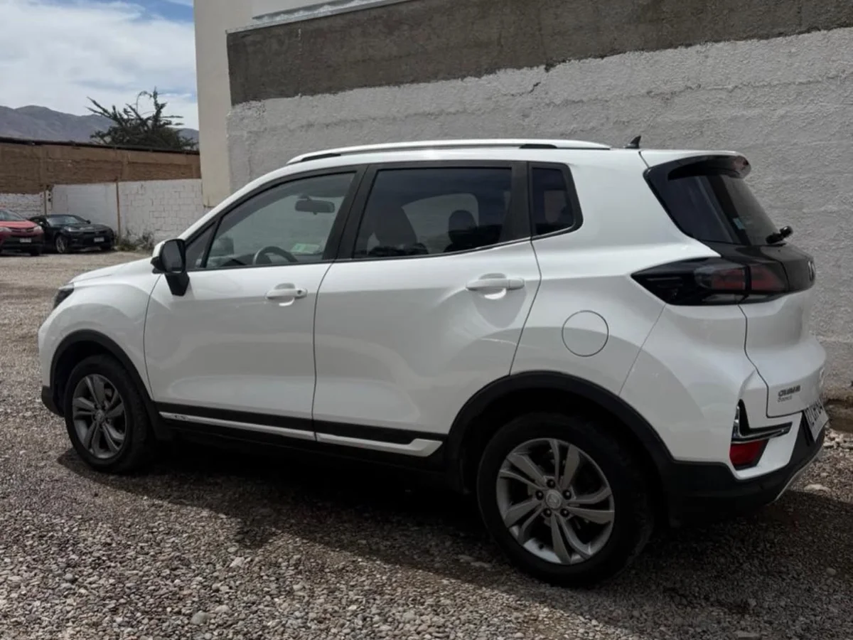 Changan Cs15 — foto 4 de 8