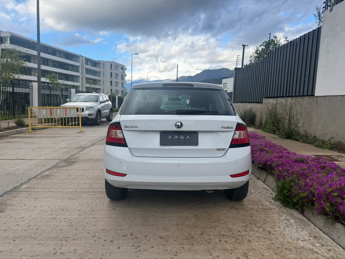 SKODA Fabia MSI 1.0 2020 - Miniatura 5