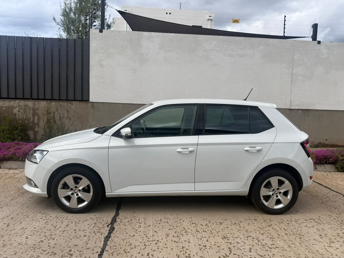 SKODA Fabia MSI 1.0 2020 - Miniatura 8
