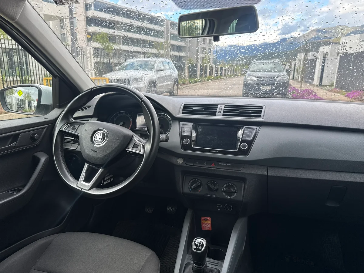 SKODA Fabia MSI 1.0 2020 - Miniatura 14