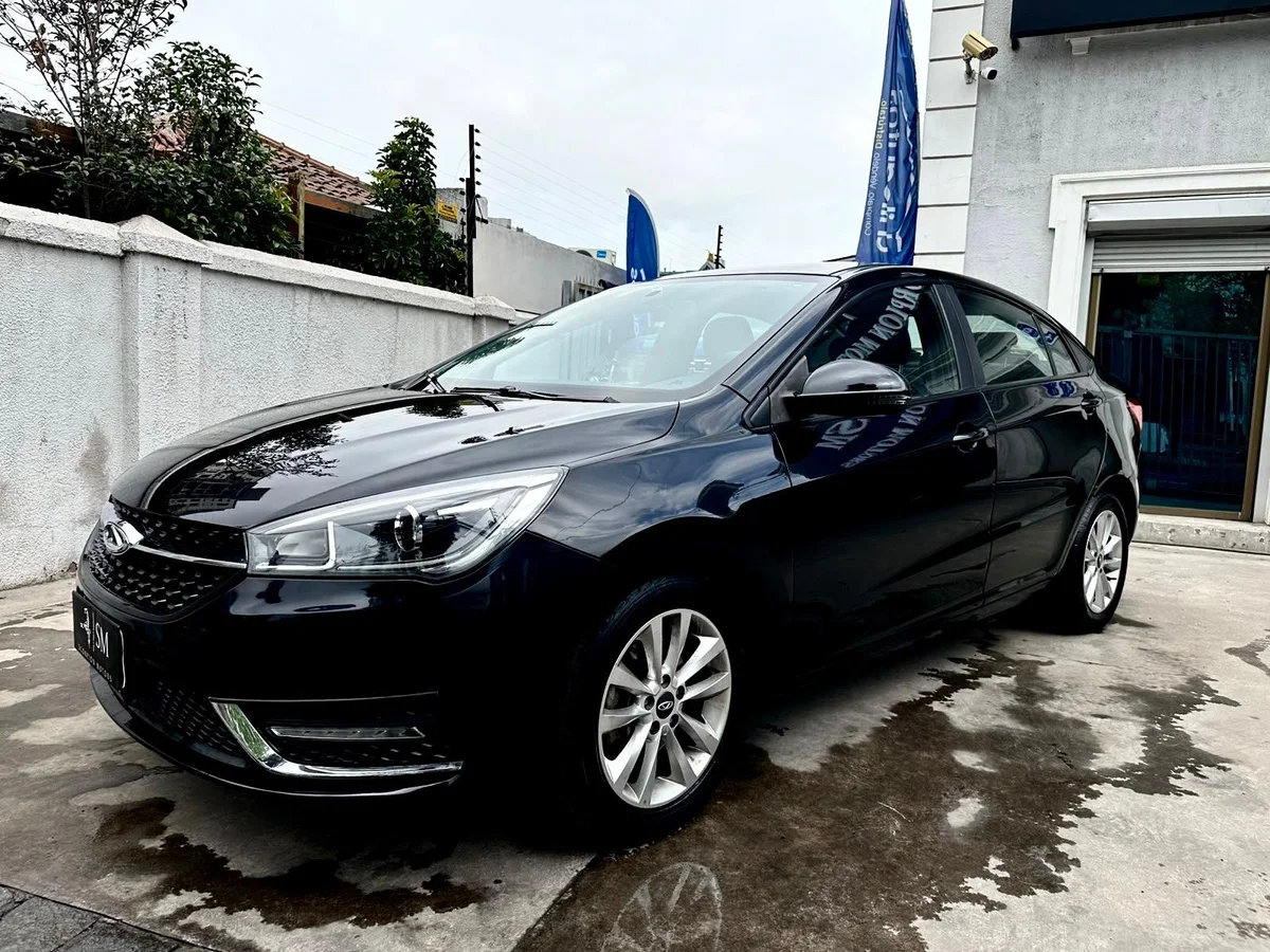 Chery Arrizo 5 — foto 3 de 13