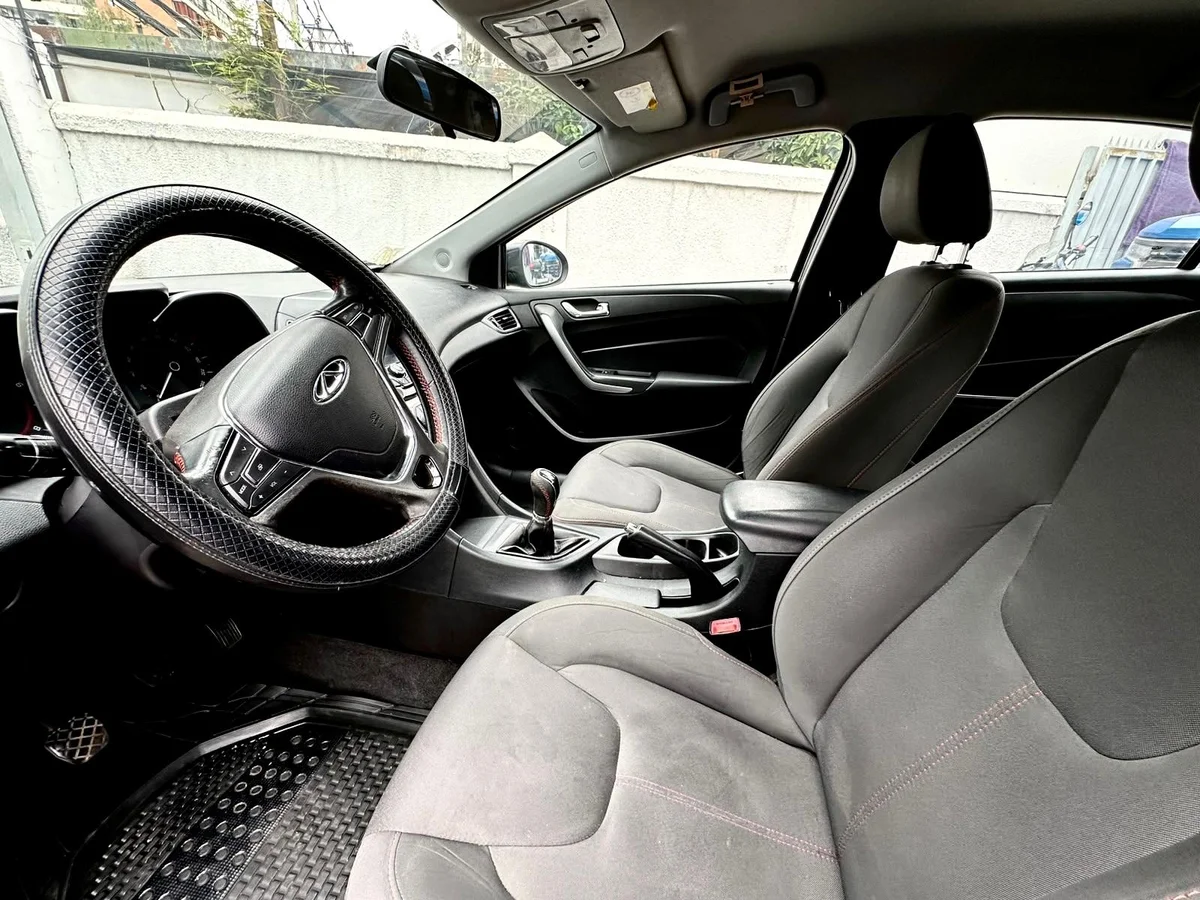 Chery Arrizo 5 — foto 7 de 13