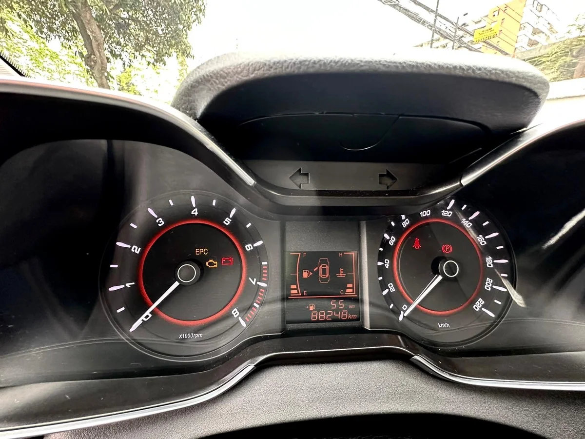 Chery Arrizo 5 — foto 8 de 13