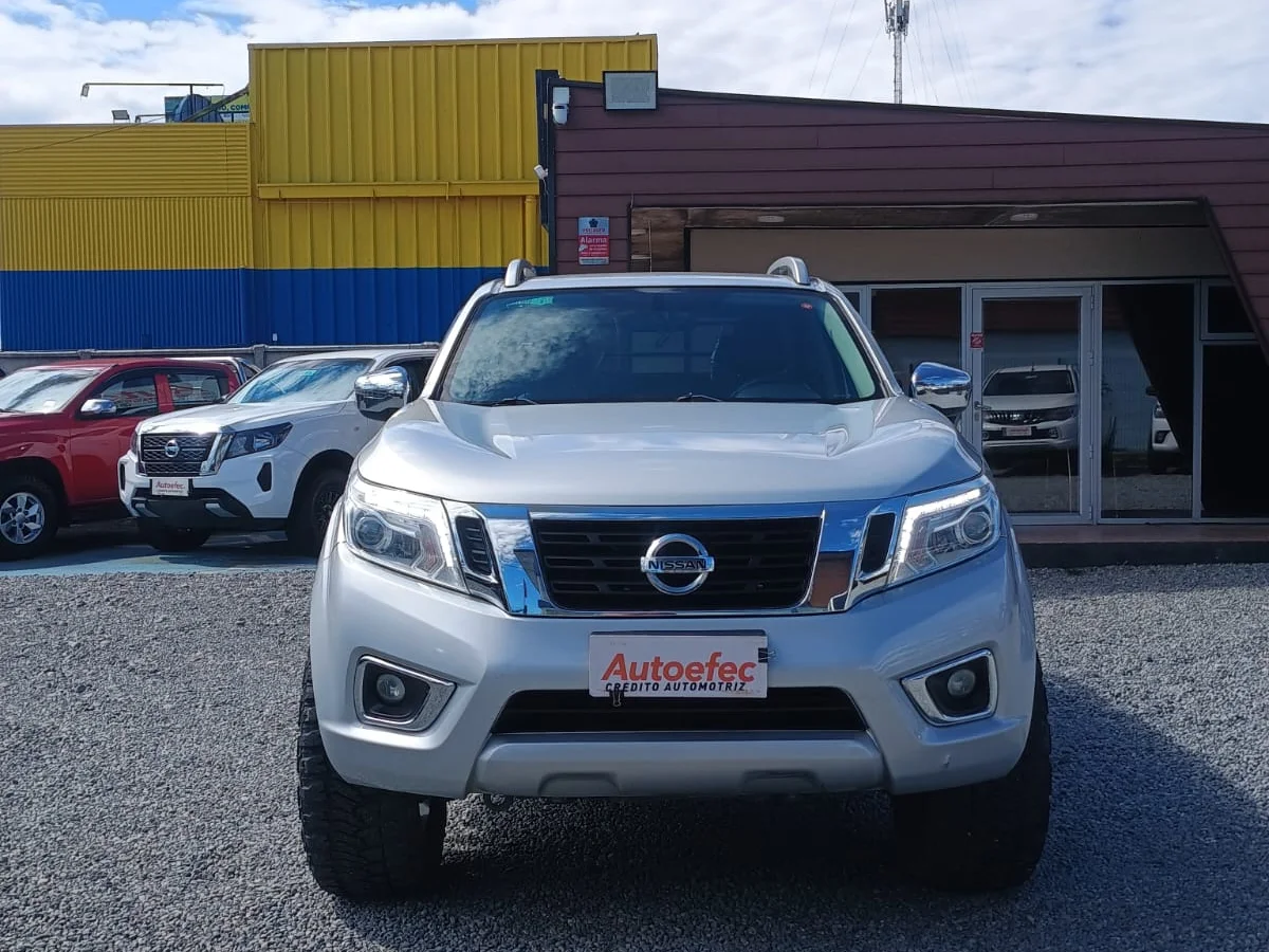 Nissan Np300 Le2.3 D. Aut. — foto 3 de 12