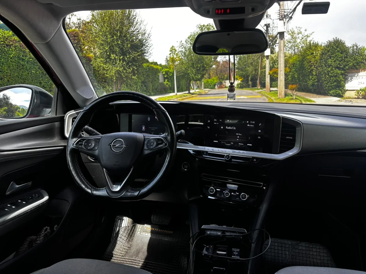 Opel Mokka 1.2L puretech AT año 2023 - Miniatura 6