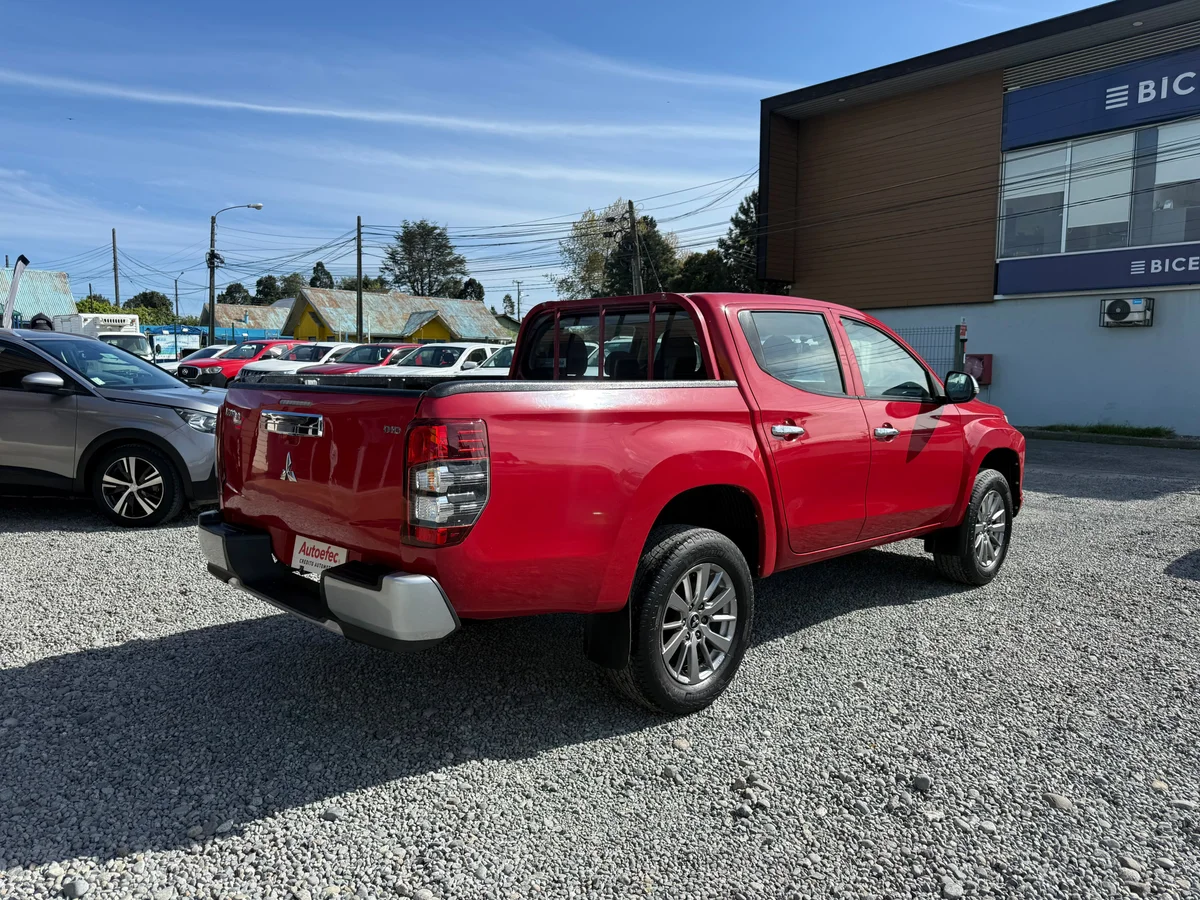 MITSUBISHI L200 KATANA CRT 4X4 2.4 2023 - Miniatura 7