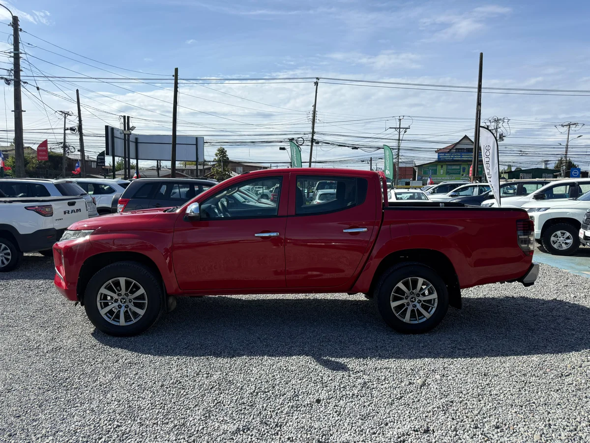 MITSUBISHI L200 KATANA CRT 4X4 2.4 2023 - Miniatura 11
