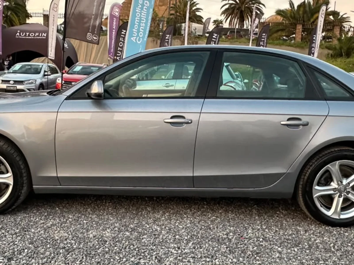AUDI A4 1.8 TFSI DYNAMIC 120 MULTITRONIC AT 2015 - Miniatura 19