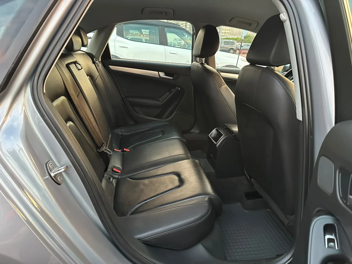AUDI A4 1.8 TFSI DYNAMIC 120 MULTITRONIC AT 2015 - Miniatura 21