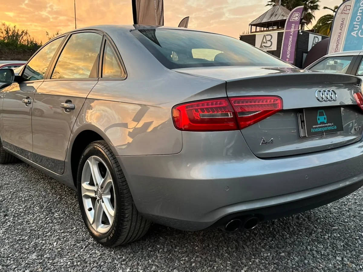 AUDI A4 1.8 TFSI DYNAMIC 120 MULTITRONIC AT 2015 - Miniatura 22