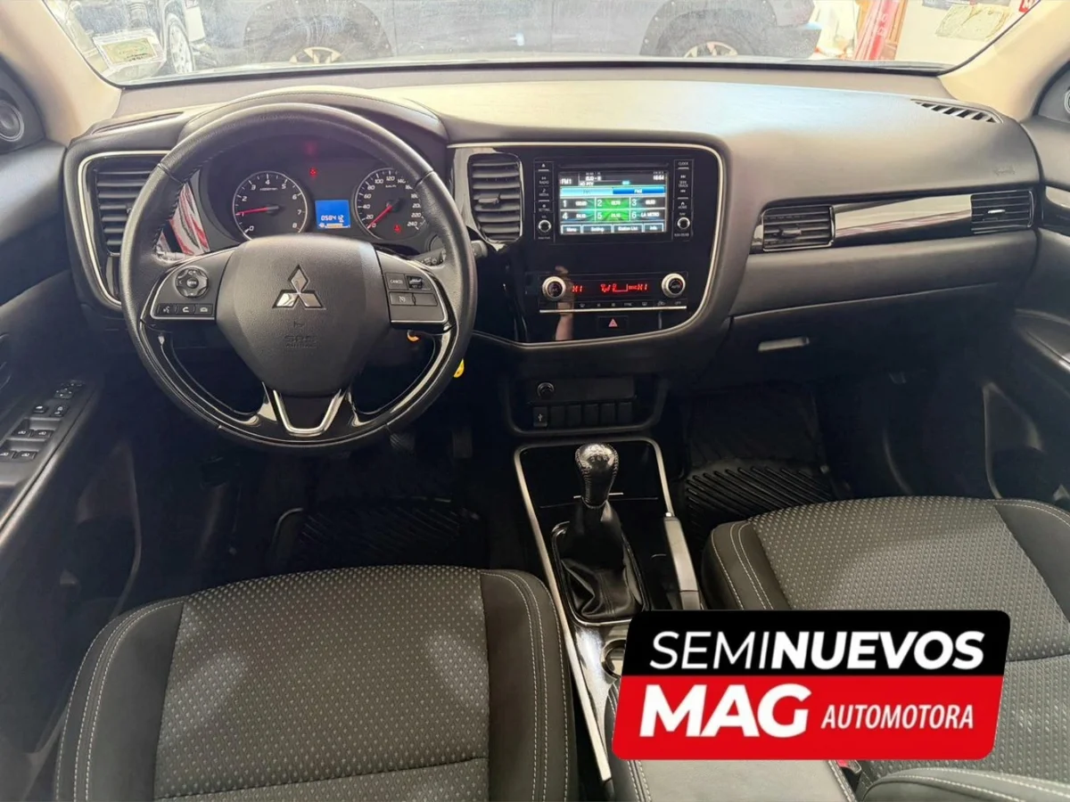 MITSUBISHI Outlander 2.0 2022
