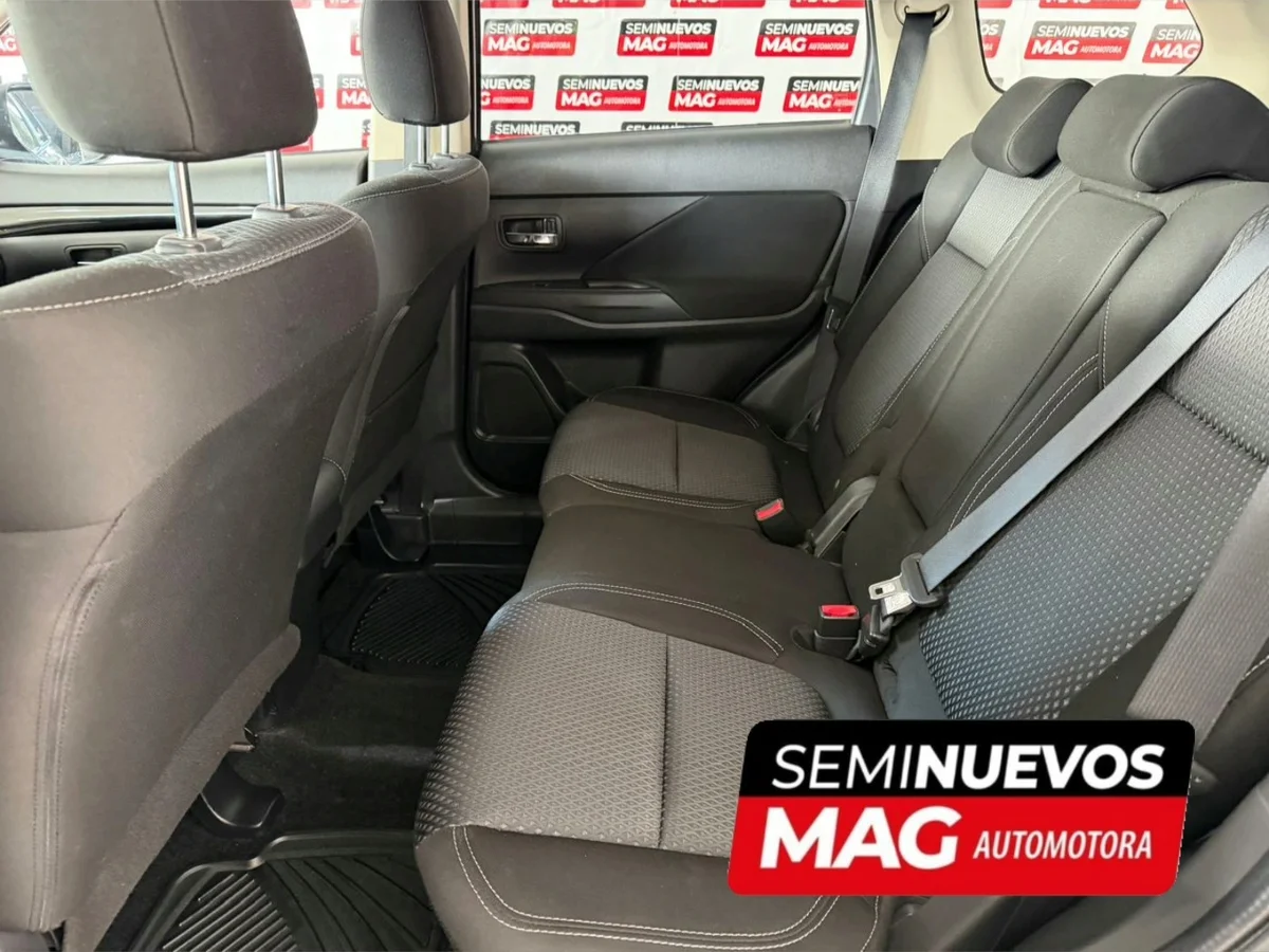 MITSUBISHI Outlander 2.0 2022 - Miniatura 8
