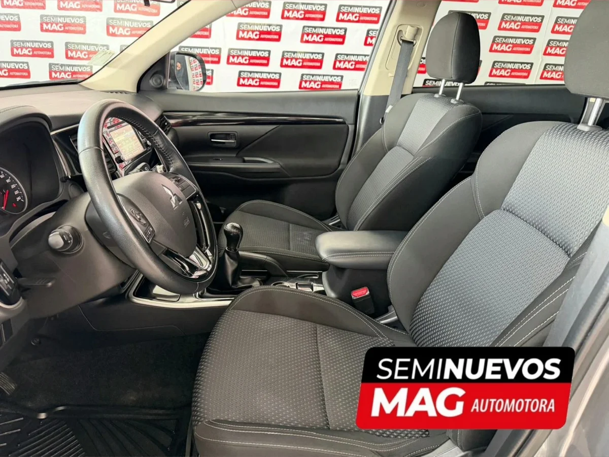 MITSUBISHI Outlander 2.0 2022 - Miniatura 9